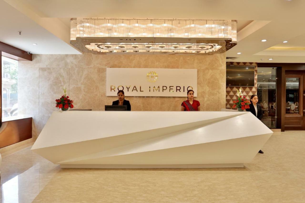 Royal Imperio Hotell Faridabad Exteriör bild