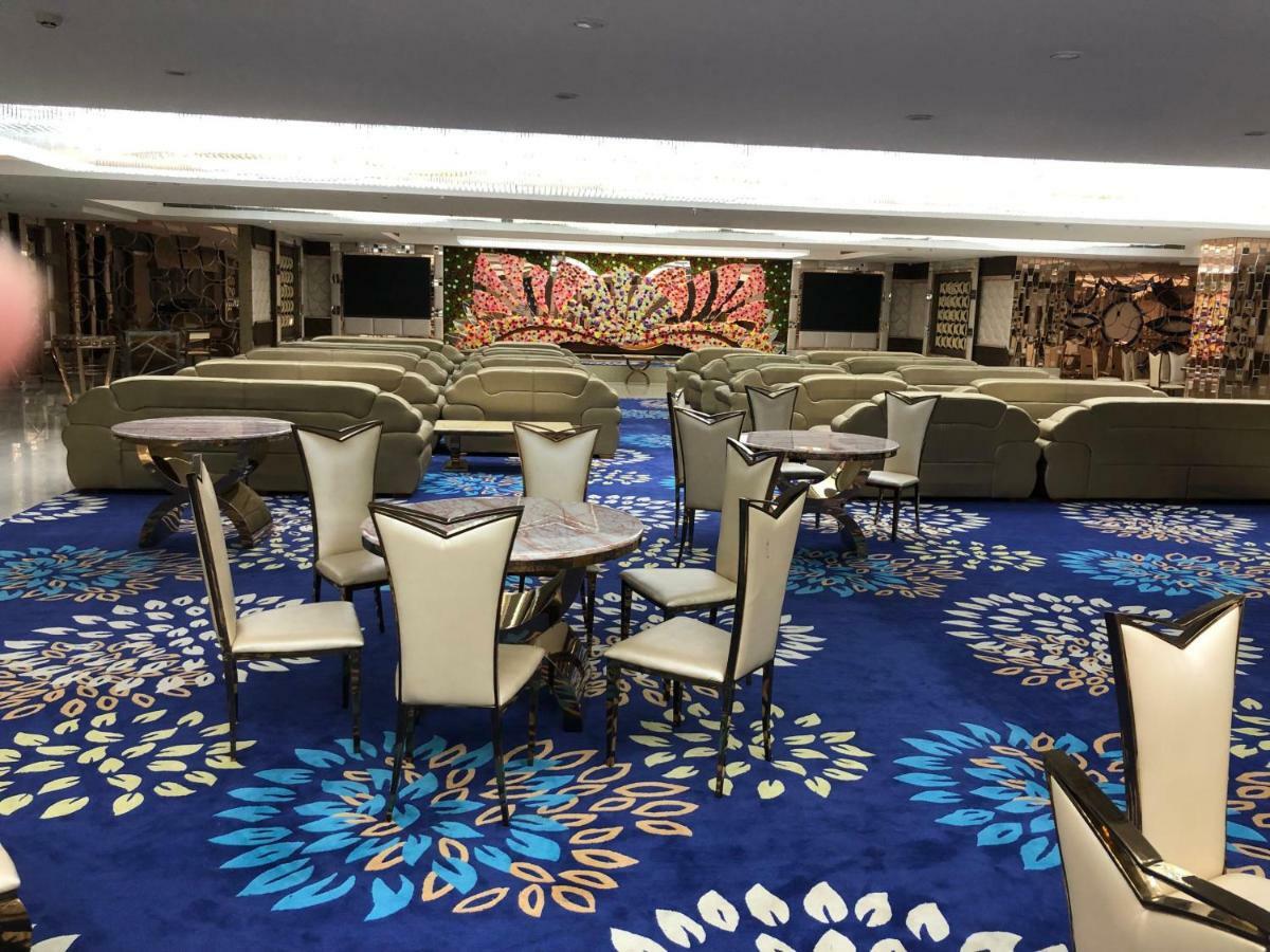 Royal Imperio Hotell Faridabad Exteriör bild